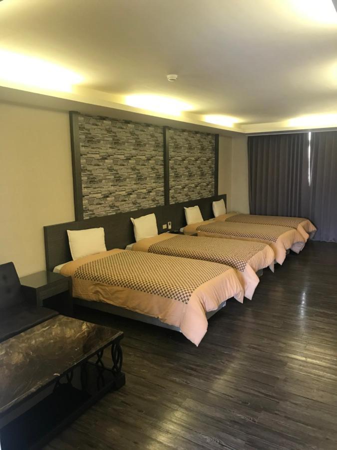 טאיפיי Carnival Motel מראה חיצוני תמונה