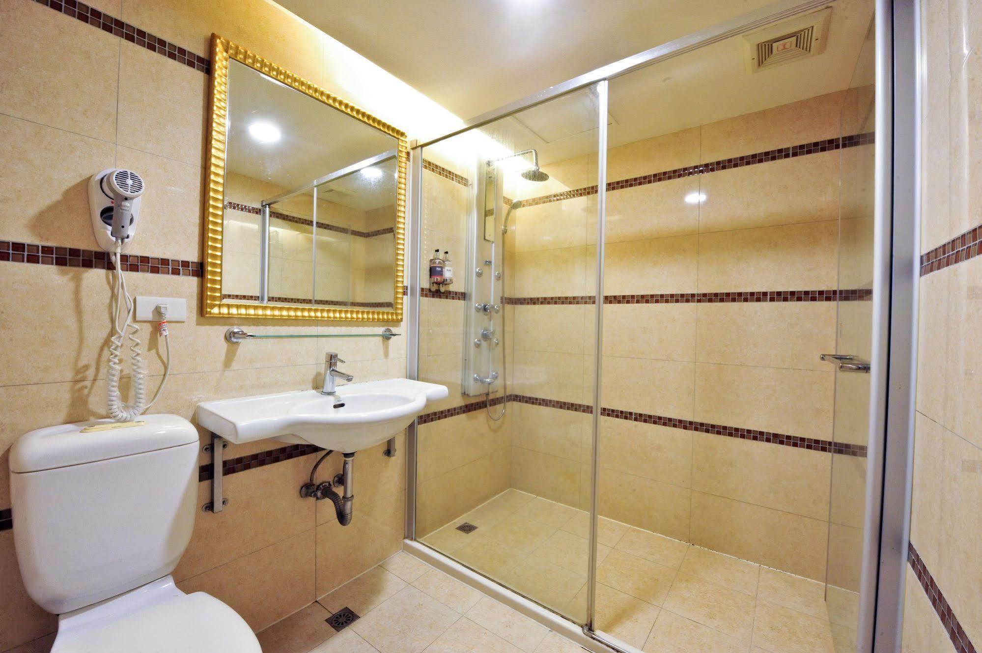 טאיפיי Carnival Motel מראה חיצוני תמונה